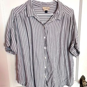 Loose Cut Charcoal and White Stripe Button Down Universal Thread Top Size XXL